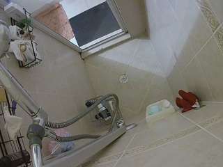 voyeurcam-baileybase-shower