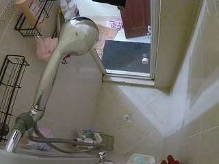 voyeurcam-baileybase-shower