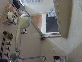 voyeurcam-baileybase-shower