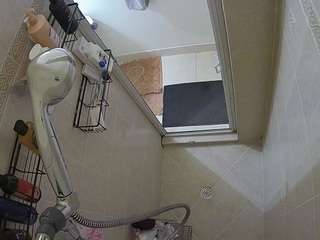 voyeurcam-baileybase-shower