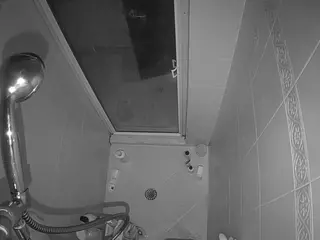 Sexy Girl Shower's Live Sex Cam Show