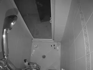 Sexy Girl Shower's Live Sex Cam Show