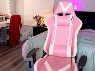 oliviastone Live Webcam on CamSoda