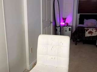 Livys Bedroom FT Babyxoxo444