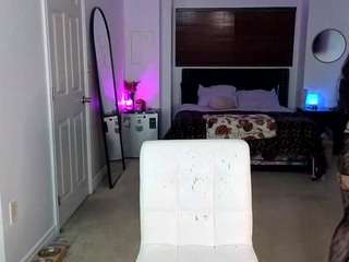 Livys Bedroom FT Babyxoxo444