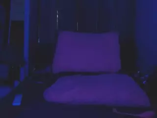 latinakiira's Live Sex Cam Show