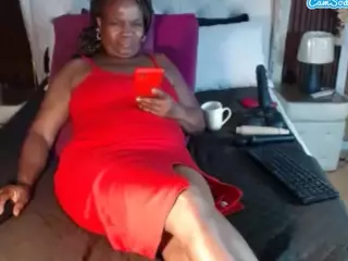 latinakiira's Live Sex Cam Show