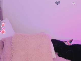 Mia live webcam show