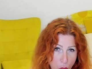 britishmilfpenelope's CamSoda show and profile