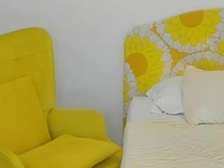 britishmilfpenelope webcam