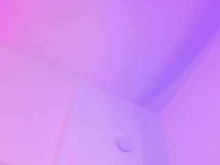 elamorales Live Webcam on CamSoda