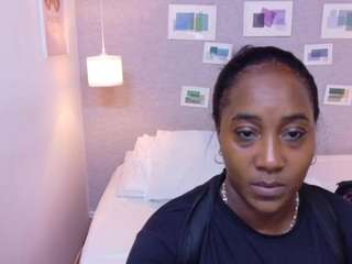 jakie-lena's CamSoda show and profile