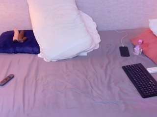 jakie-lena's CamSoda show and profile