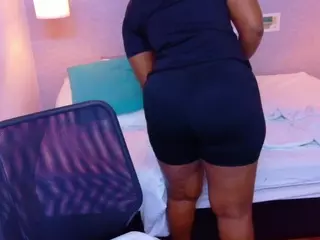 Kiara Evans's Live Sex Cam Show