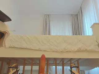 aariana4u's Live Sex Cam Show