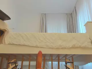 aariana4u's Live Sex Cam Show