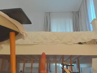 aariana4u's Live Sex Cam Show