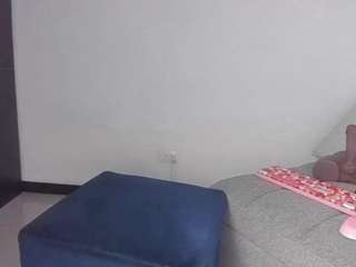 BUSTY PUTONA RELOADED