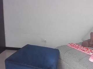 BUSTY PUTONA RELOADED