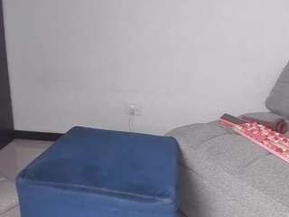 BUSTY PUTONA RELOADED