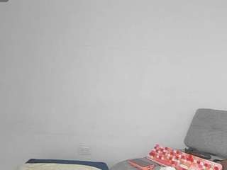 BUSTY PUTONA RELOADED live webcam on Soda Cams