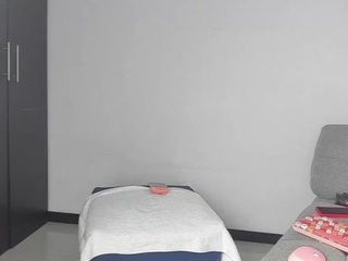 BUSTY PUTONA RELOADED