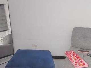 BUSTY PUTONA RELOADED