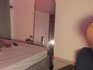 BUSTY PUTONA RELOADED live cam preview