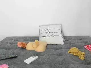BUSTY PUTONA RELOADED's Live Sex Cam Show