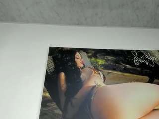 loren-baker Live Webcam on CamSoda