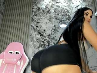 loren-baker Live Webcam on CamSoda