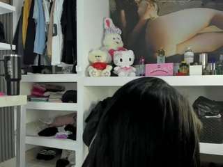 loren-baker Live Webcam on CamSoda