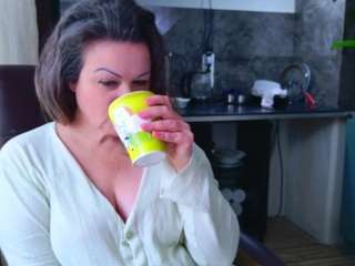 mishabraun live cam preview
