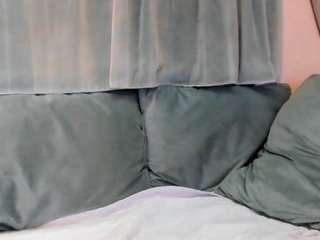DirtyBeya live cam preview