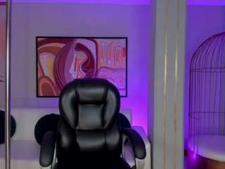 Live cam show with morganhicks