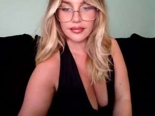 Live cam show with British milf jessica Lou