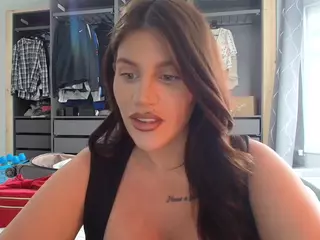 British milf jessica Lou's Live Sex Cam Show