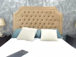 estrellafoxxx's Live Sex Cam Show
