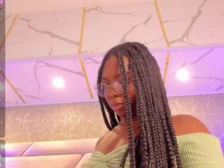 maya-cardenas webcam model
