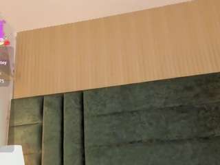 maya-cardenas Striptease live webcam