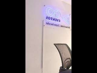 Live webcam model sarahpeterson on Soda Cams