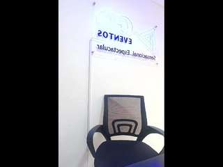 Live webcam model sarahpeterson on Soda Cams