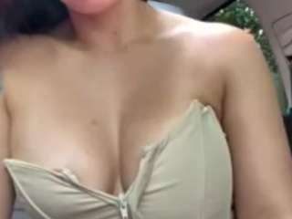 sarahpeterson live cam profile