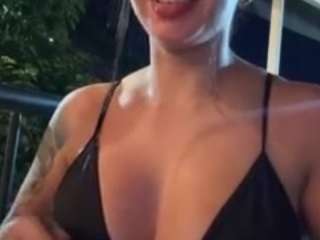 sarahpeterson Live Webcam on CamSoda