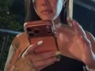 Sarah Peterson live webcam show