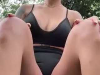 Sarahpeterson's cam show statistics and live stream