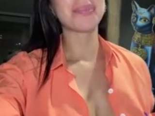 Sarah Peterson live cam preview