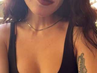 almendra-doll's CamSoda show and profile