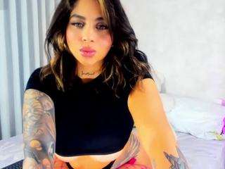 victoriaglam webcam model