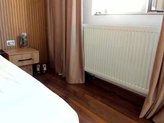 nicolegiulia's live room